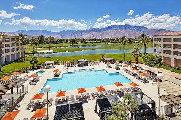 Best Palm Springs Resort | DoubleTree Golf Resort Palm Springs